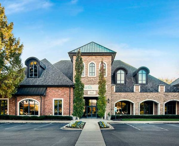 Exterior photo of Fourth Capital Cool Springs branch.